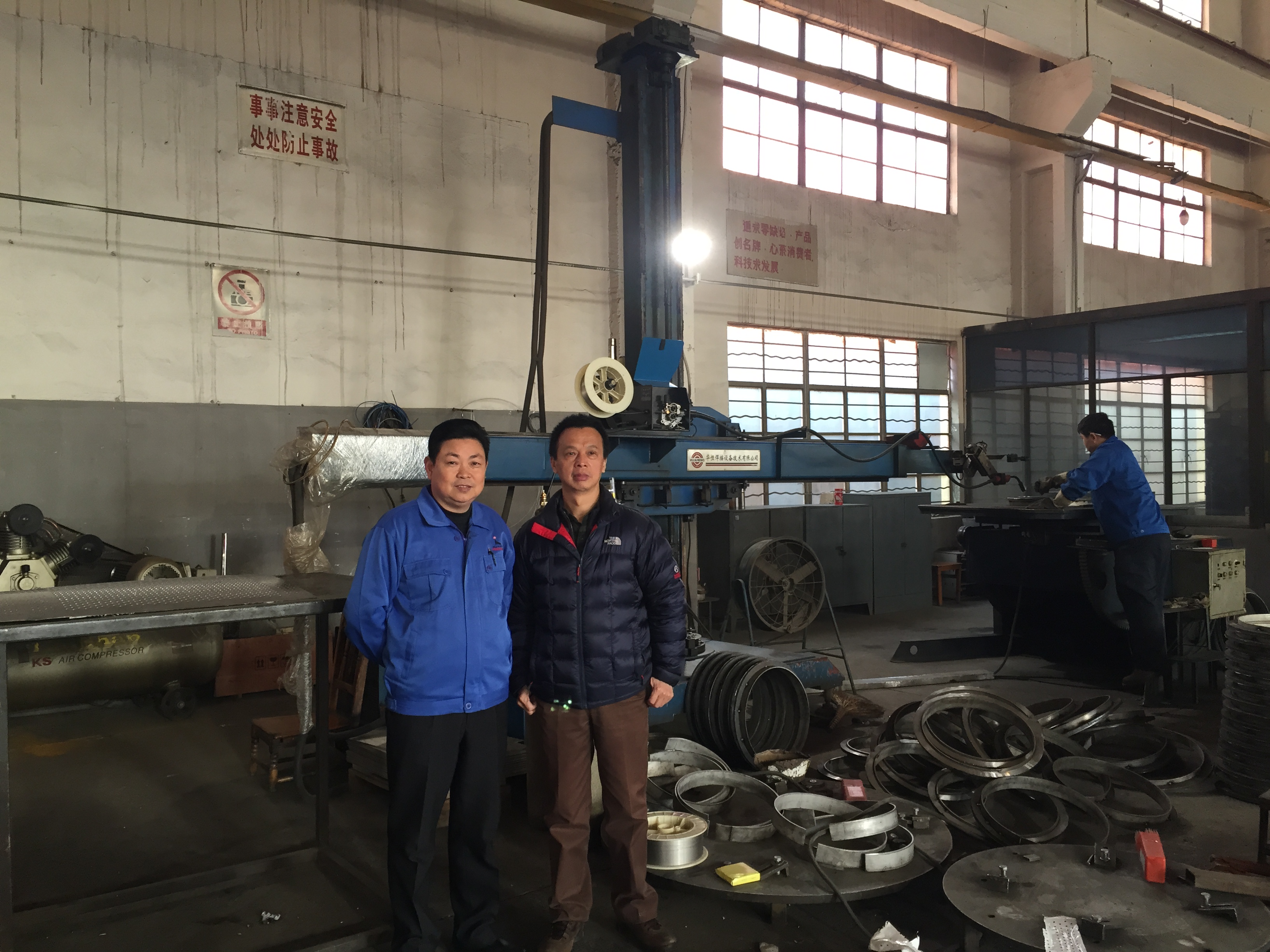  ͼΪ��ʨ���ܺ�Royal�ʼ�88�춭��Royal�ʼ�88��װ��ǰ��Ӱ