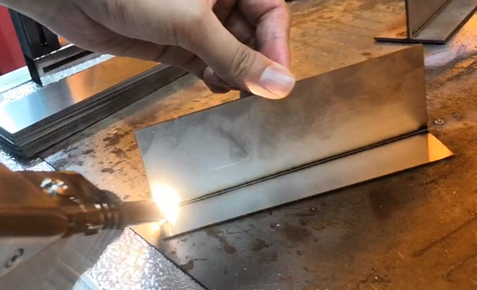 1669008218239001.png ¼¤¹â2.png